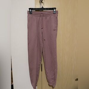 Aritzia TNA sweatpants